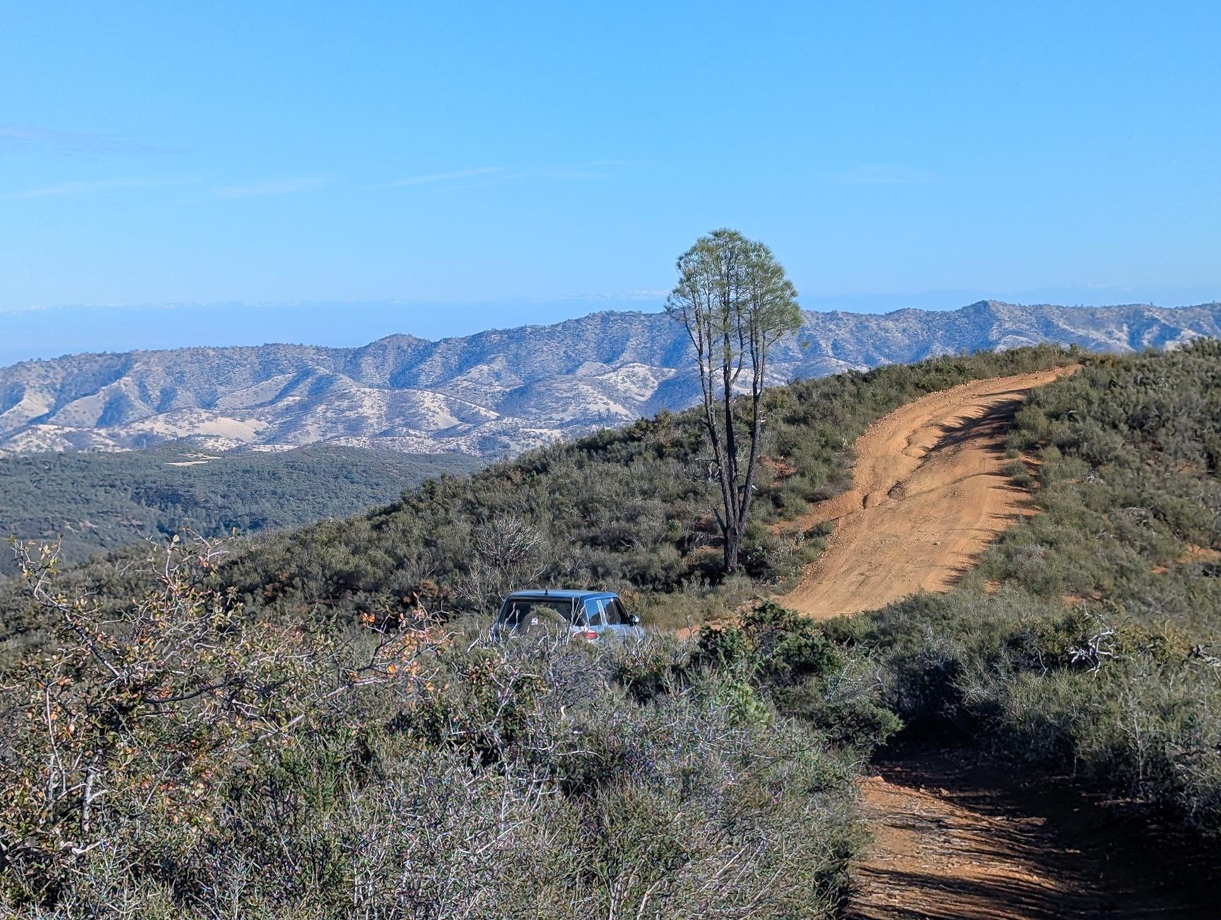 Rivian R1T R1S Mendocino National Forest Overnight R1S Camping (2h North of San Francisco) PXL_20241205_223852628