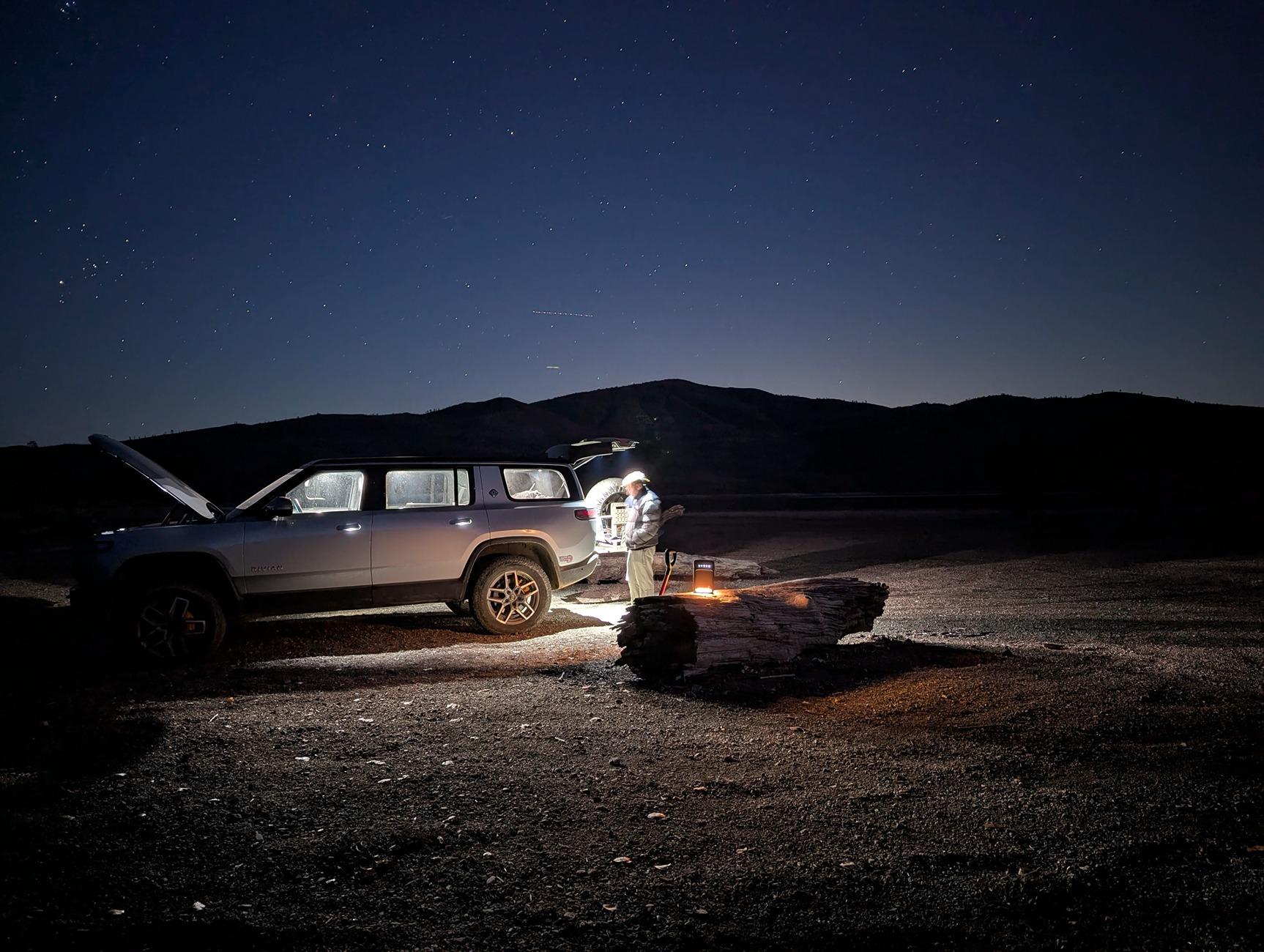 Rivian R1T R1S Mendocino National Forest Overnight R1S Camping (2h North of San Francisco) PXL_20241206_015354871.NIGHT