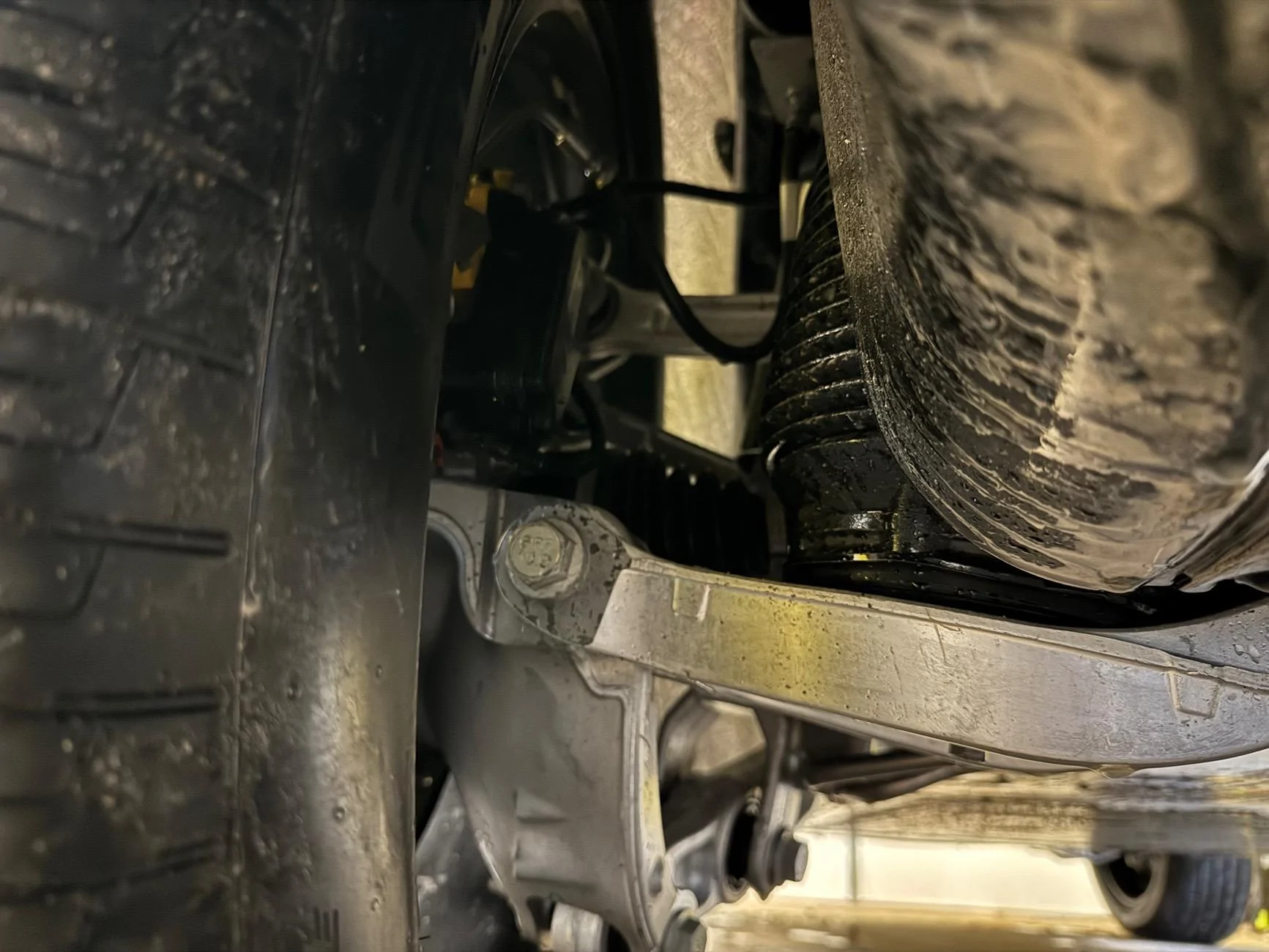 Rivian R1T R1S Gen 1 Rolling Suspension changes IMG_0400