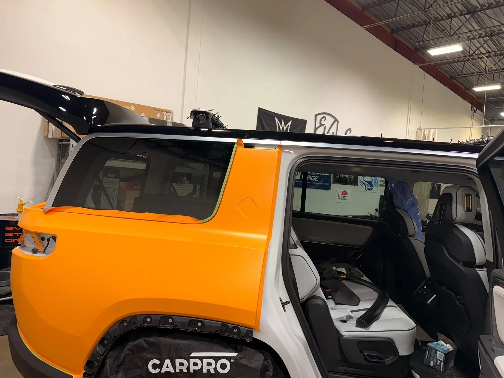 Rivian R1T R1S Changing colors. Matte saffron yellow IMG_5128