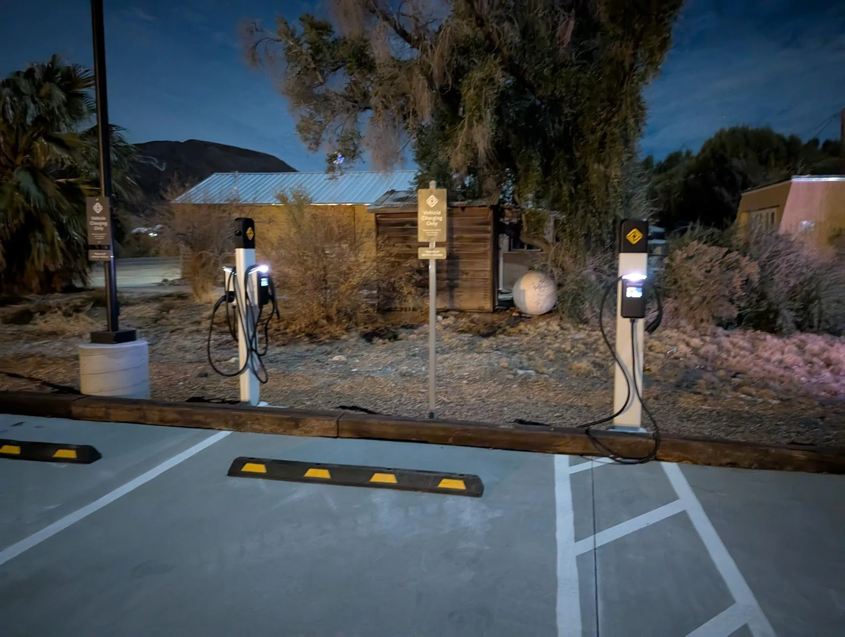 Rivian R1T R1S RAN Rivian Charging Stations Locations Map via Google Maps PXL_20241214_043159124