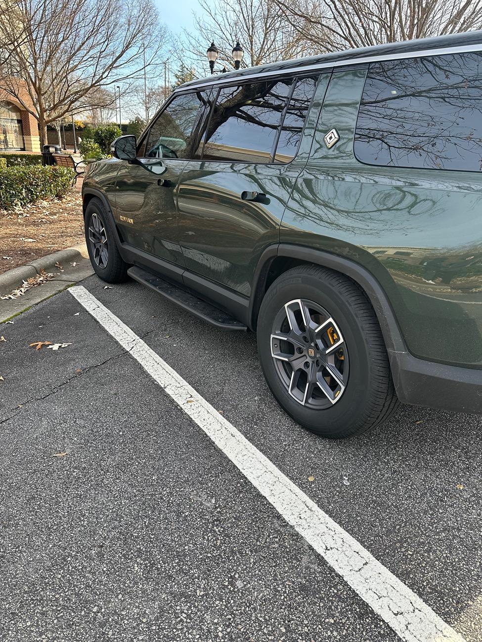 Rivian R1T R1S 20" Michelin Defender LTX M/S2 IMG_8398