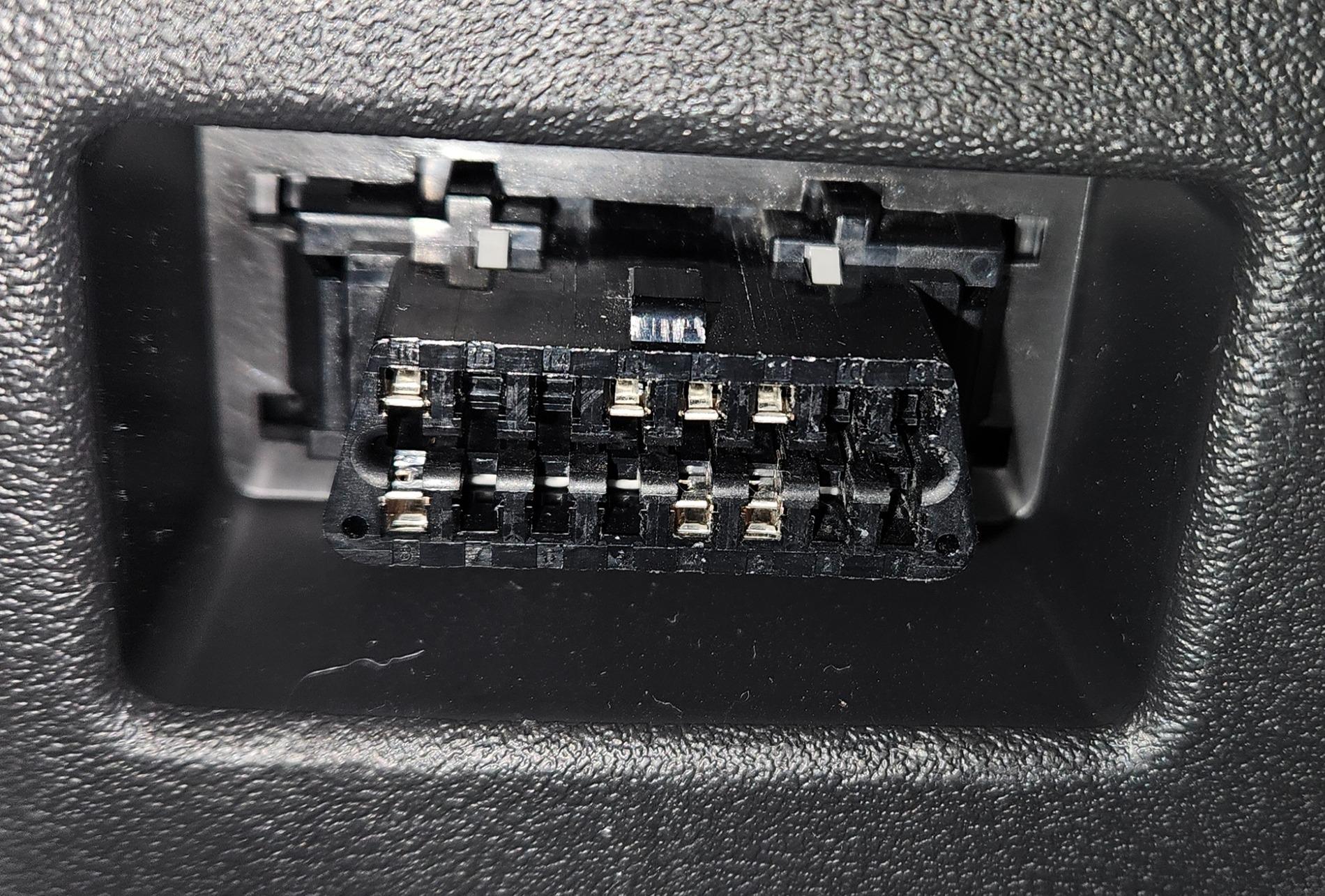 Rivian R1T R1S OBD2 on Gen2 R1T 1000015040