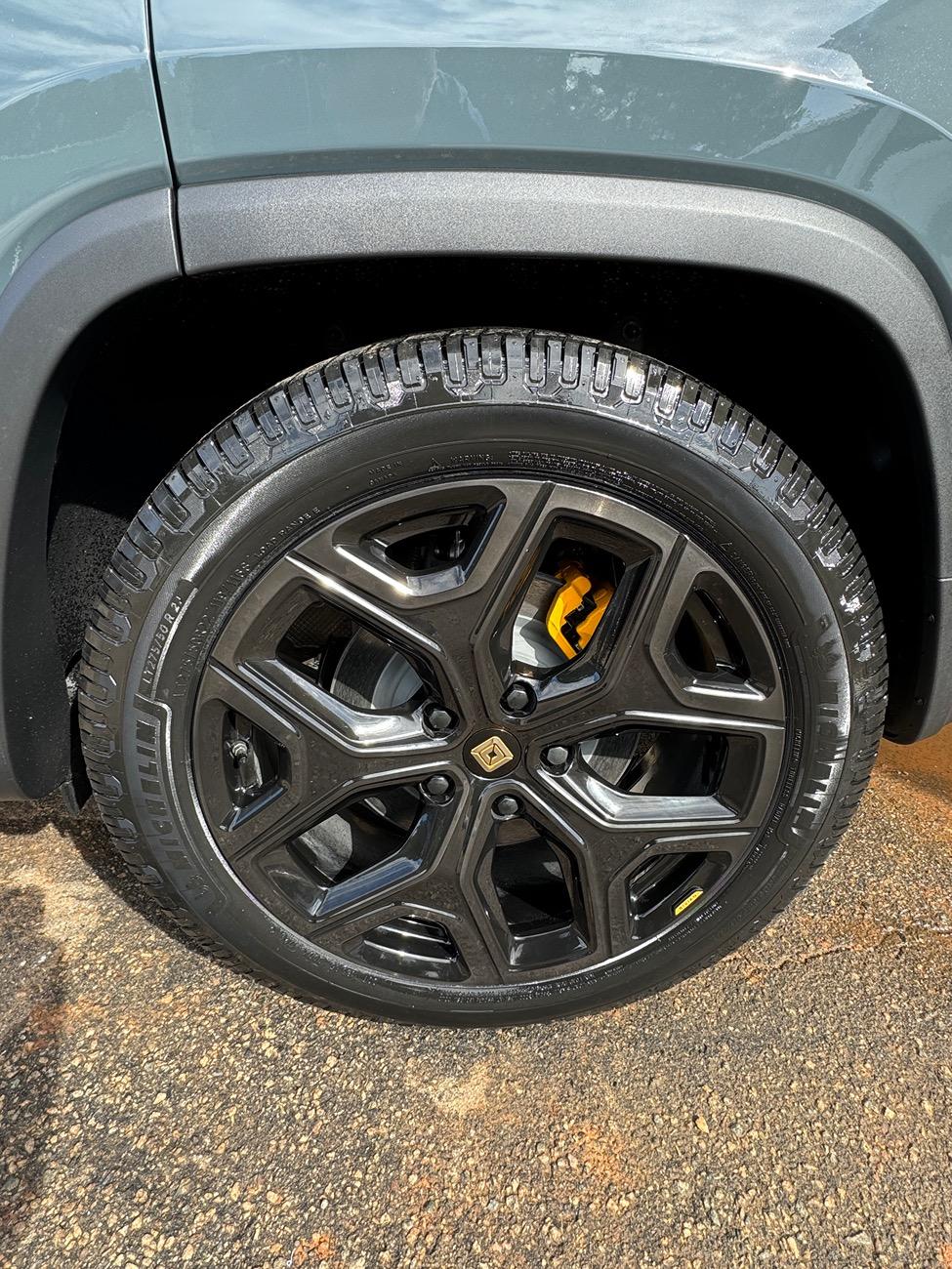 Rivian R1T R1S Tire switch question 2025 R1S IMG_9687