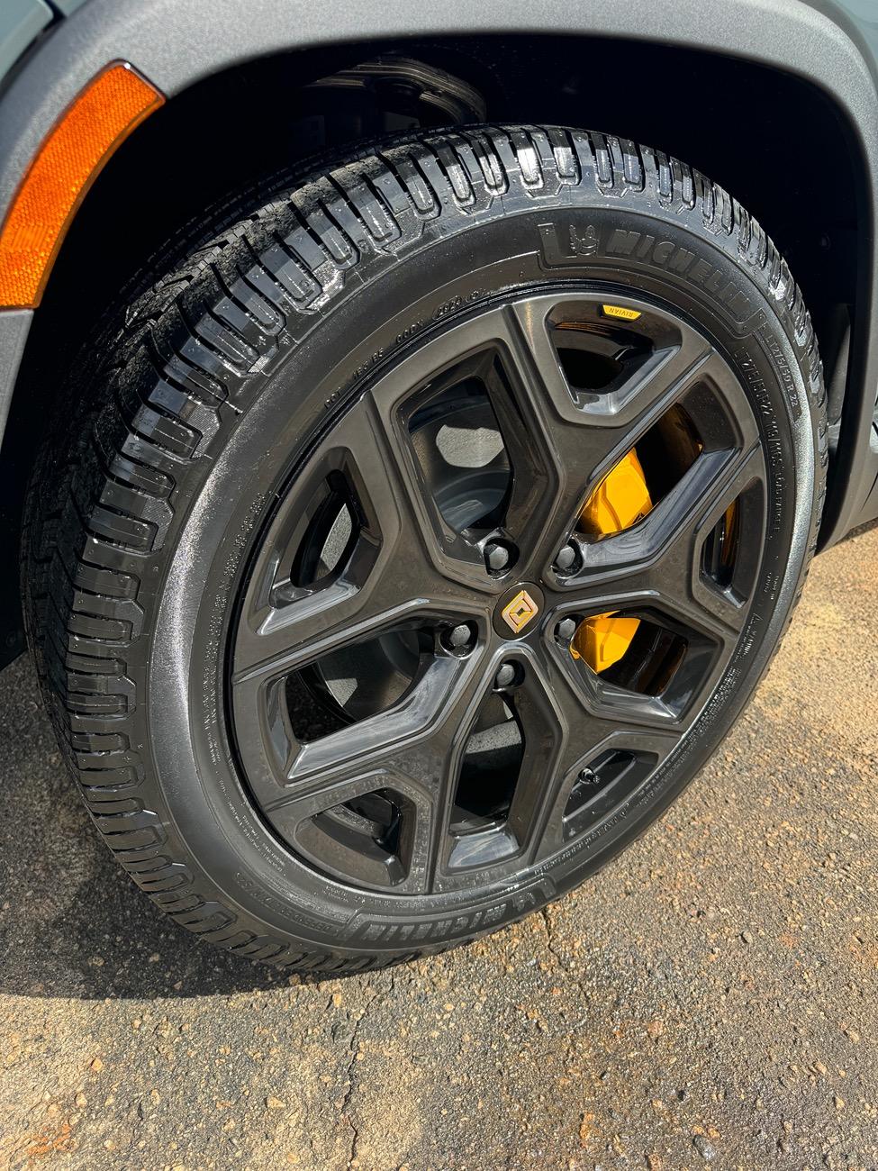 Rivian R1T R1S Tire switch question 2025 R1S IMG_9685