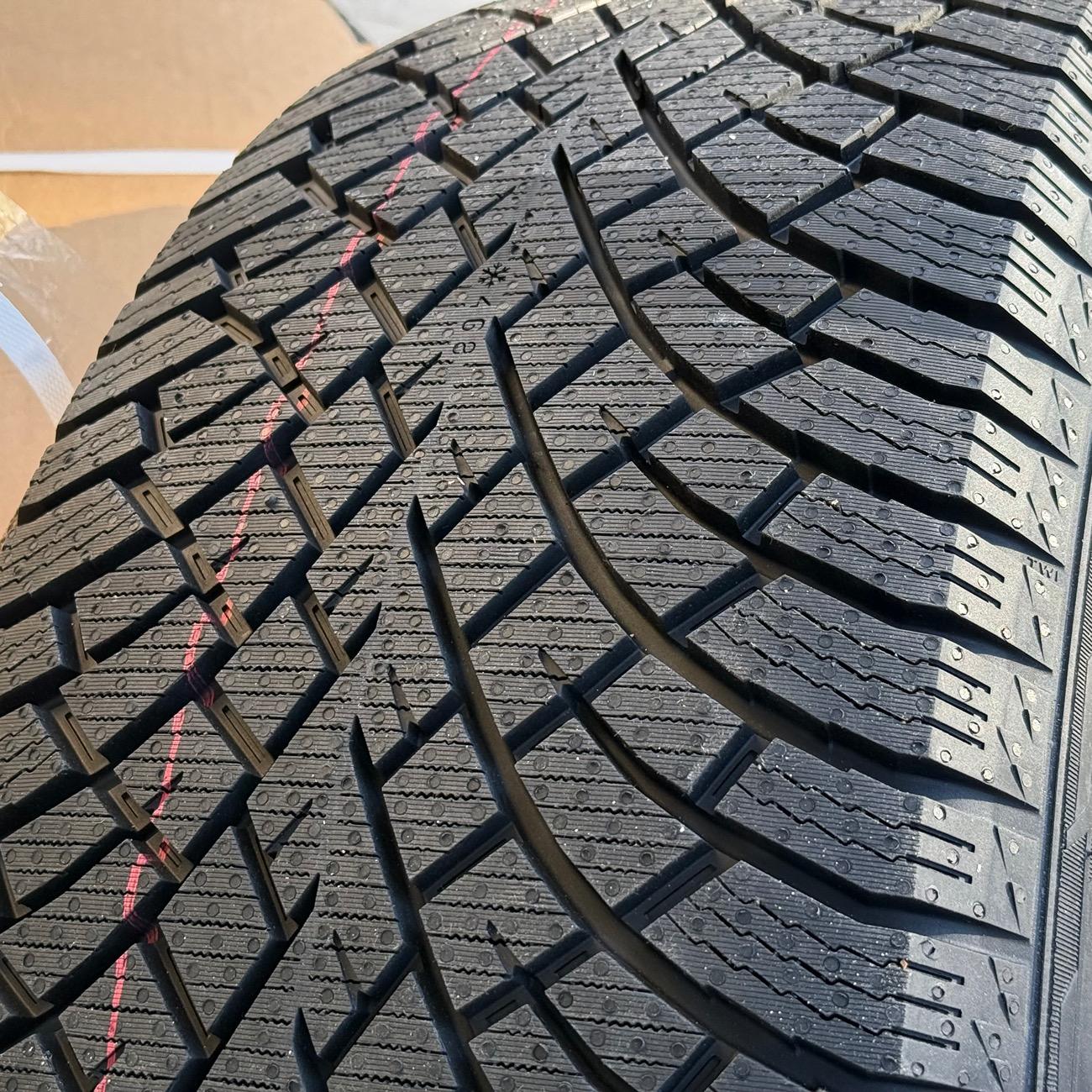 Rivian R1T R1S Winter wheelset - 33" or 34" Advice IMG_7050