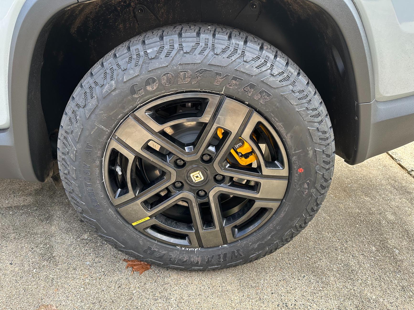 Rivian R1T R1S Goodyear Territory AT 275/60/20 Factory AT tires + saving $ IMG_4571