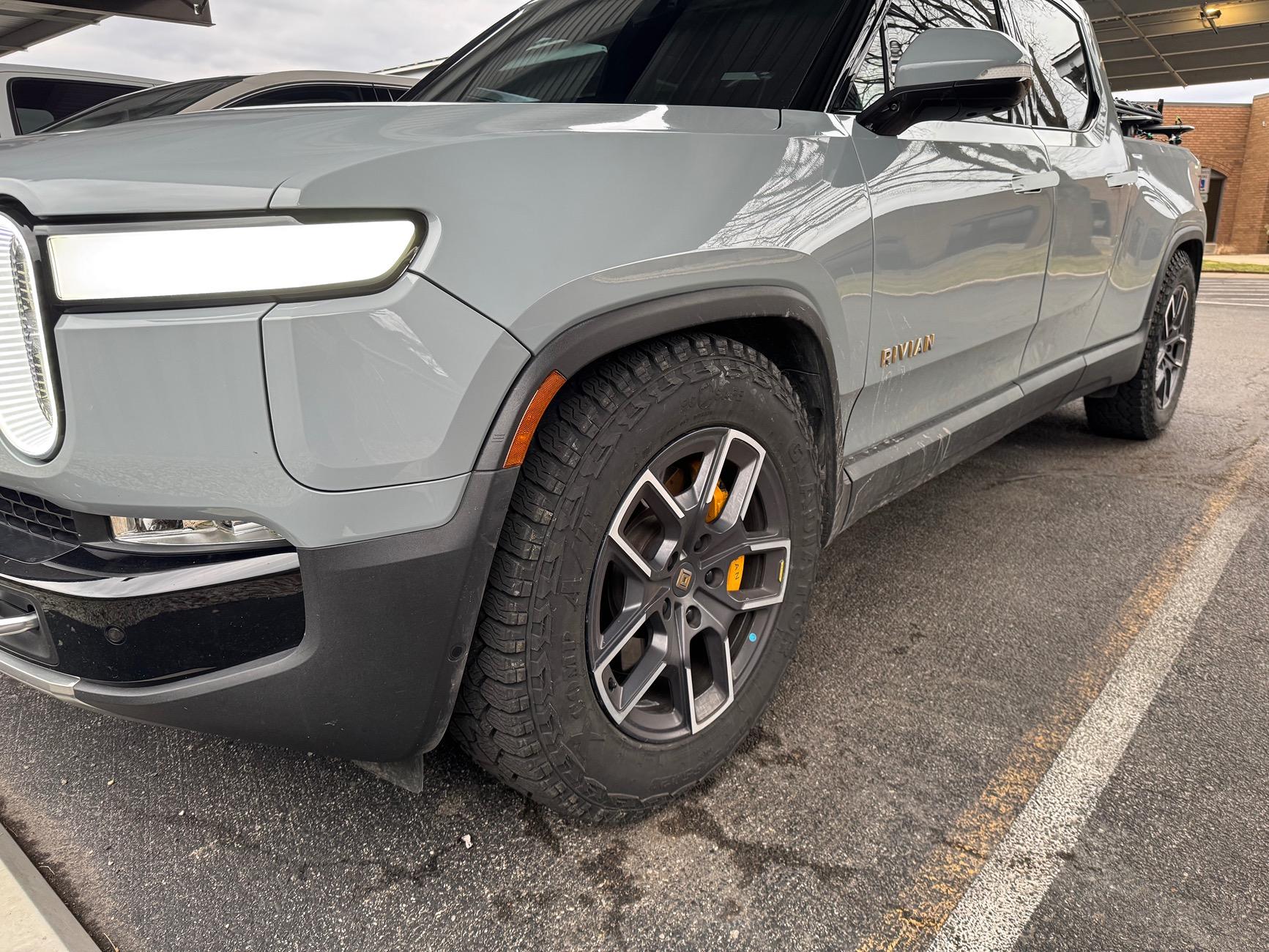 Rivian R1T R1S Gladiator X-COMP A/T Tire Experience IMG_2867