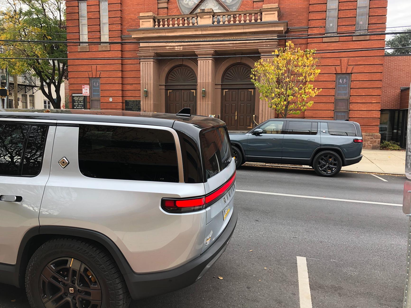 Rivian R1T R1S HAPPY HANUKKAH!! Rivians in Lancaster
