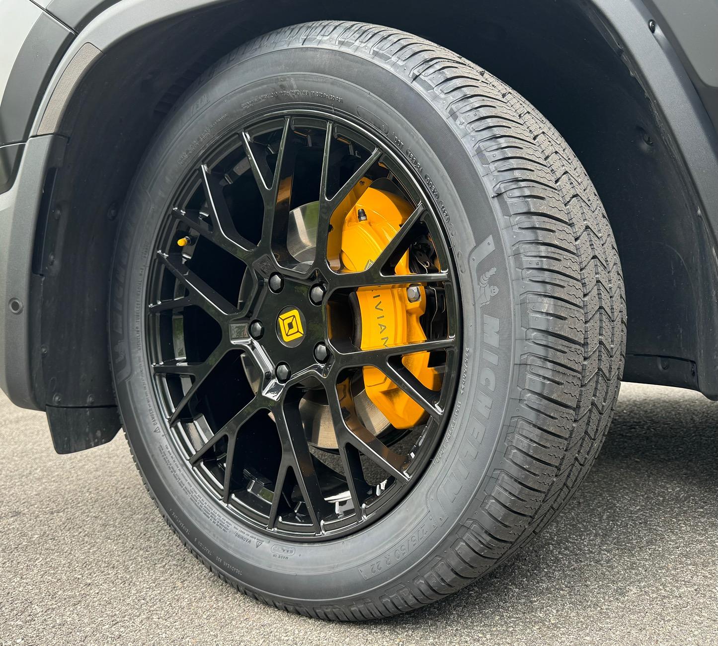 Rivian R1T R1S Time for new tires - what is the recommended aftermarket tire for 22"? IMG_1055