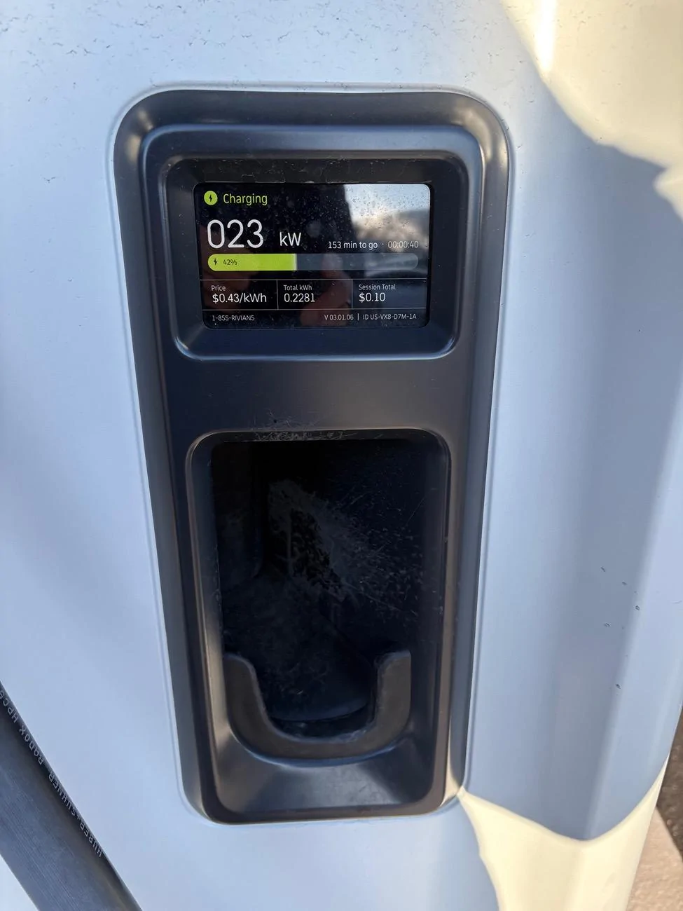 Rivian R1T R1S Anyone have this charging issue in cold weather? IMG_0437