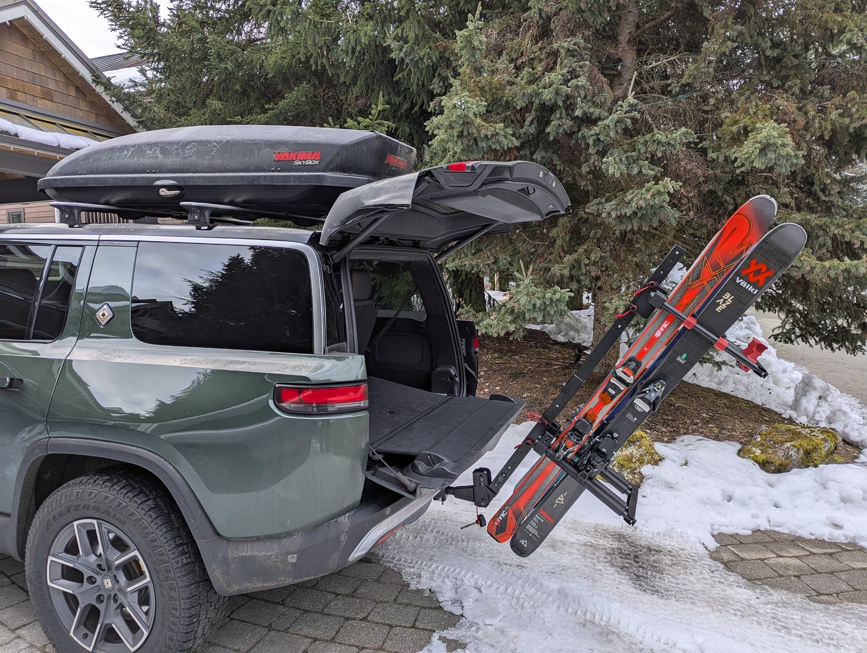 Rivian R1T R1S Better than expected efficiency - rooftop box & ski rack on R1S (Gen 1) 1000009418