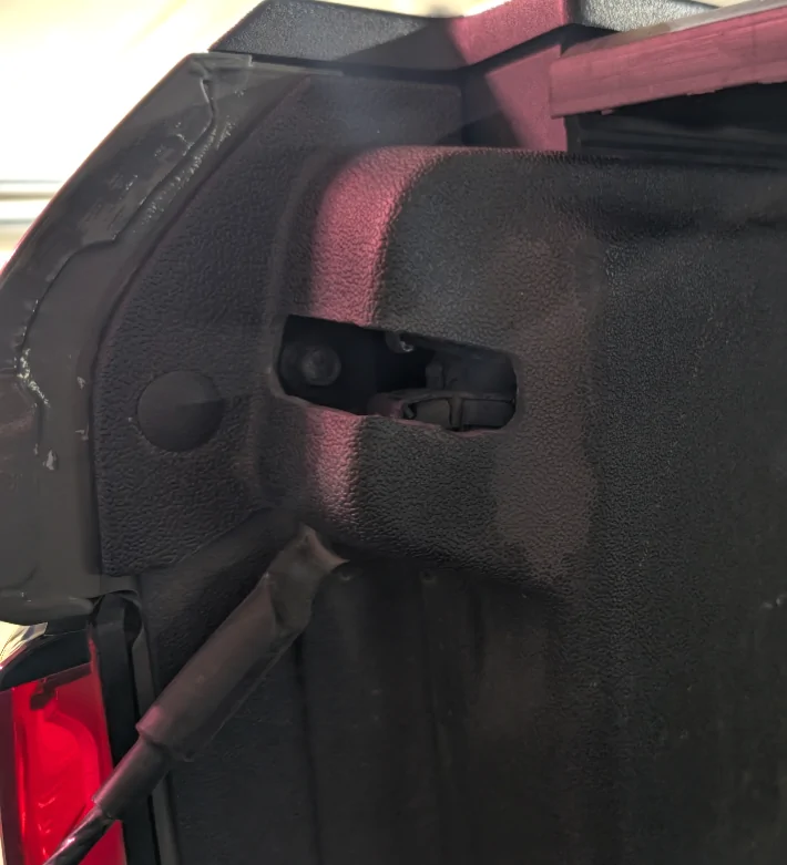 Rivian R1T R1S R1T Tailgate Sensor Problem 1000001866