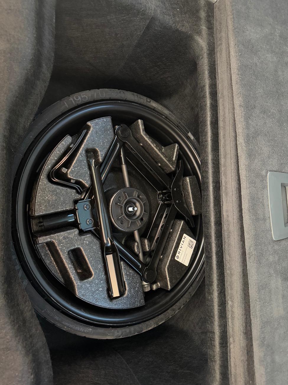 Rivian R1T R1S Compact Spare Tire Installation IMG_4476