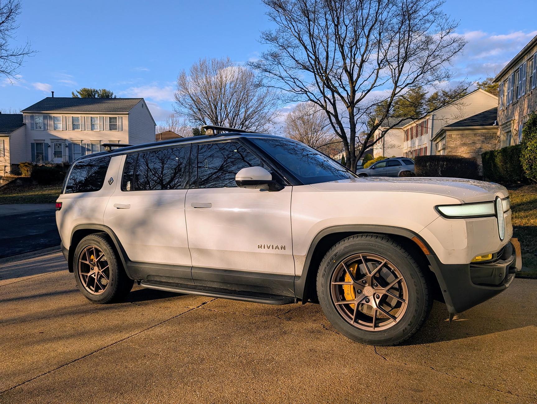 Rivian R1T R1S Creating the Ultimate Wheel/Tire Combo (Help Needed) PXL_20241209_204253151~2