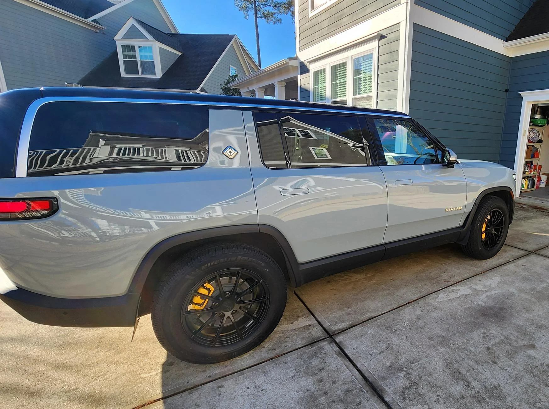Custom Rims On Rivian New 20