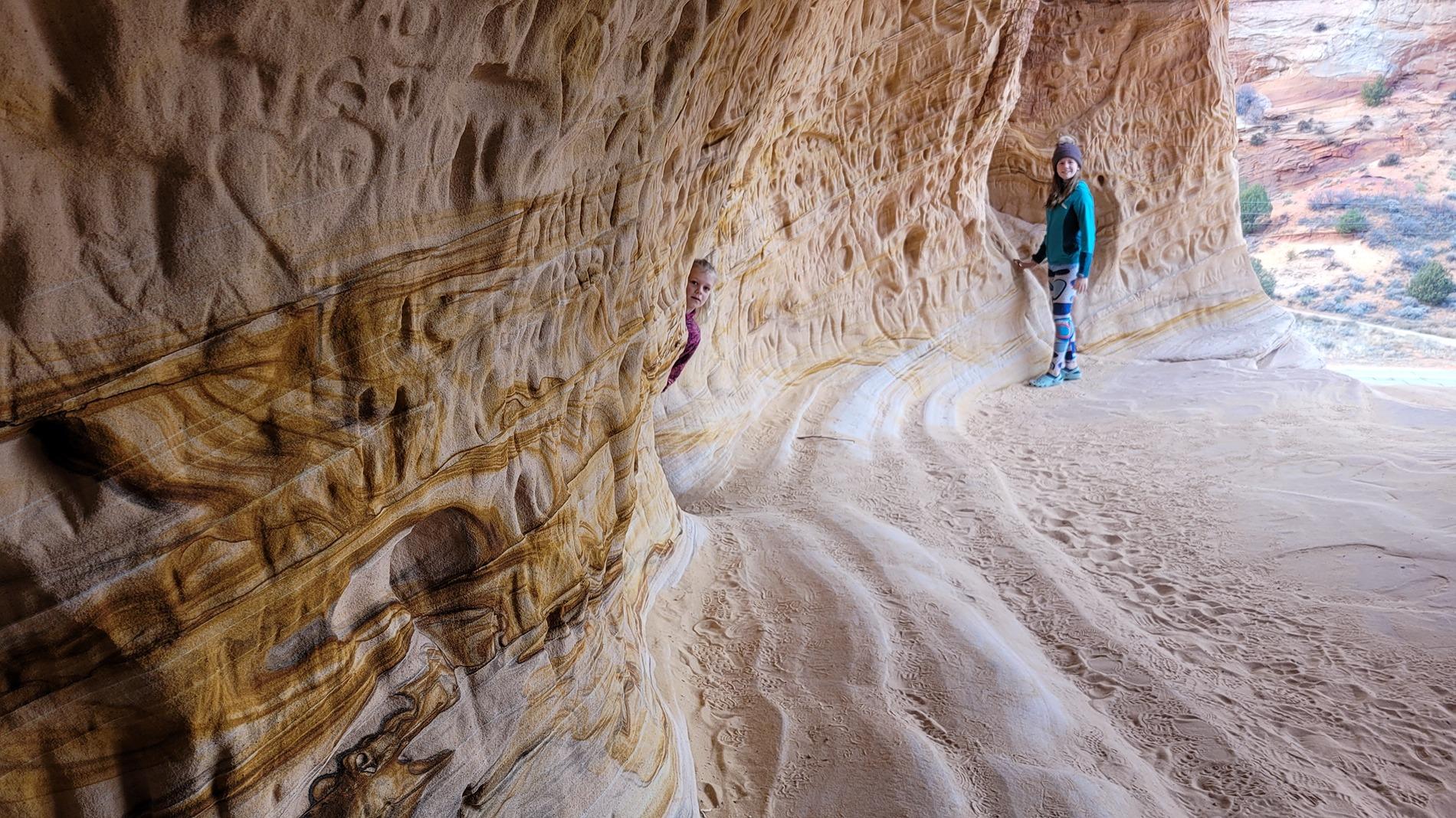 Rivian R1T R1S Exploring southern Utah slot canyons over New Years 20250103_102441