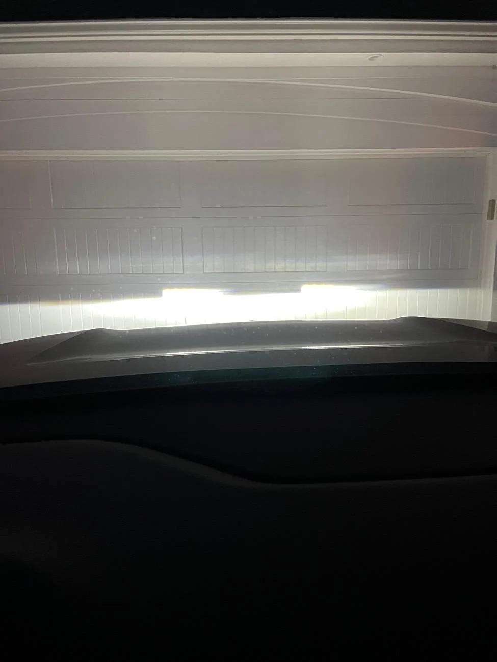 Rivian R1T R1S Asymmetric headlights - is this normal? IMG_9647