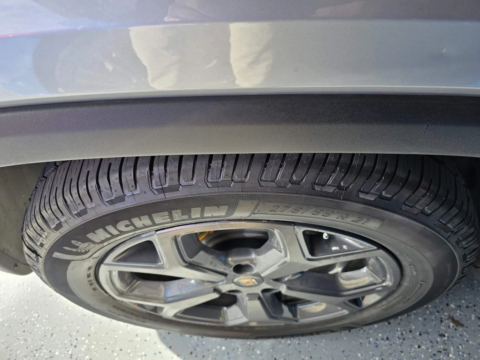 Rivian R1T R1S 21" Tires a problem   ANY suggestions ? 1736350421295-l9