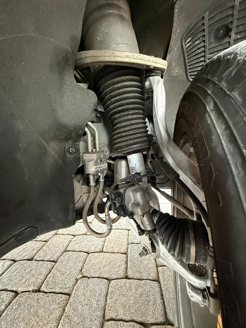 Rivian R1T R1S Gen 1 Rolling Suspension changes 20250108_143641850_iOS