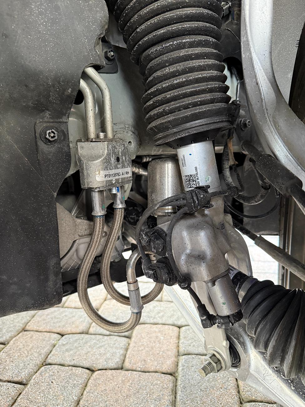 Rivian R1T R1S Gen 1 Rolling Suspension changes 20250108_143644359_iOS