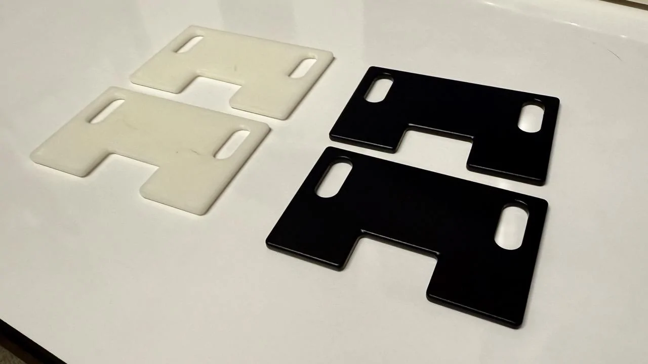 Rivian R1T R1S Cargo box clips for roof rack IMG_1535 Larg