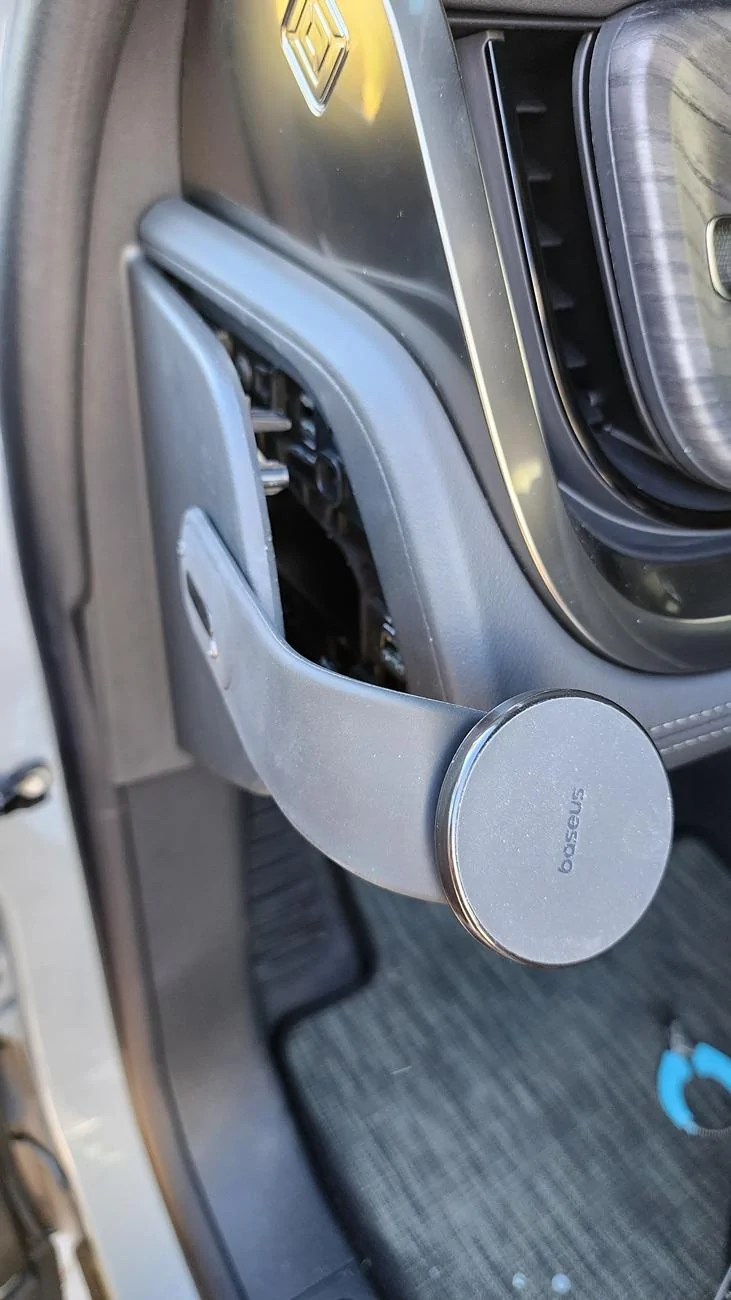 Rivian R1T R1S Affordable Semi-DIY Phone Mount 20250106_124551
