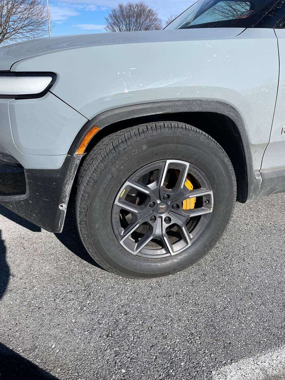 Rivian R1T R1S 20" Michelin Defender LTX M/S2 1736701157750-k
