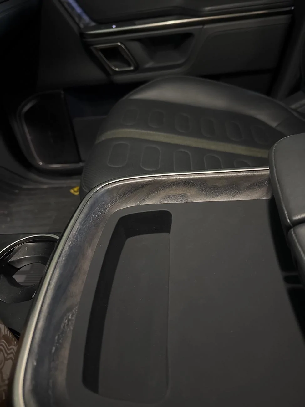 Rivian R1T R1S s00nish Production Update on Chargers imag