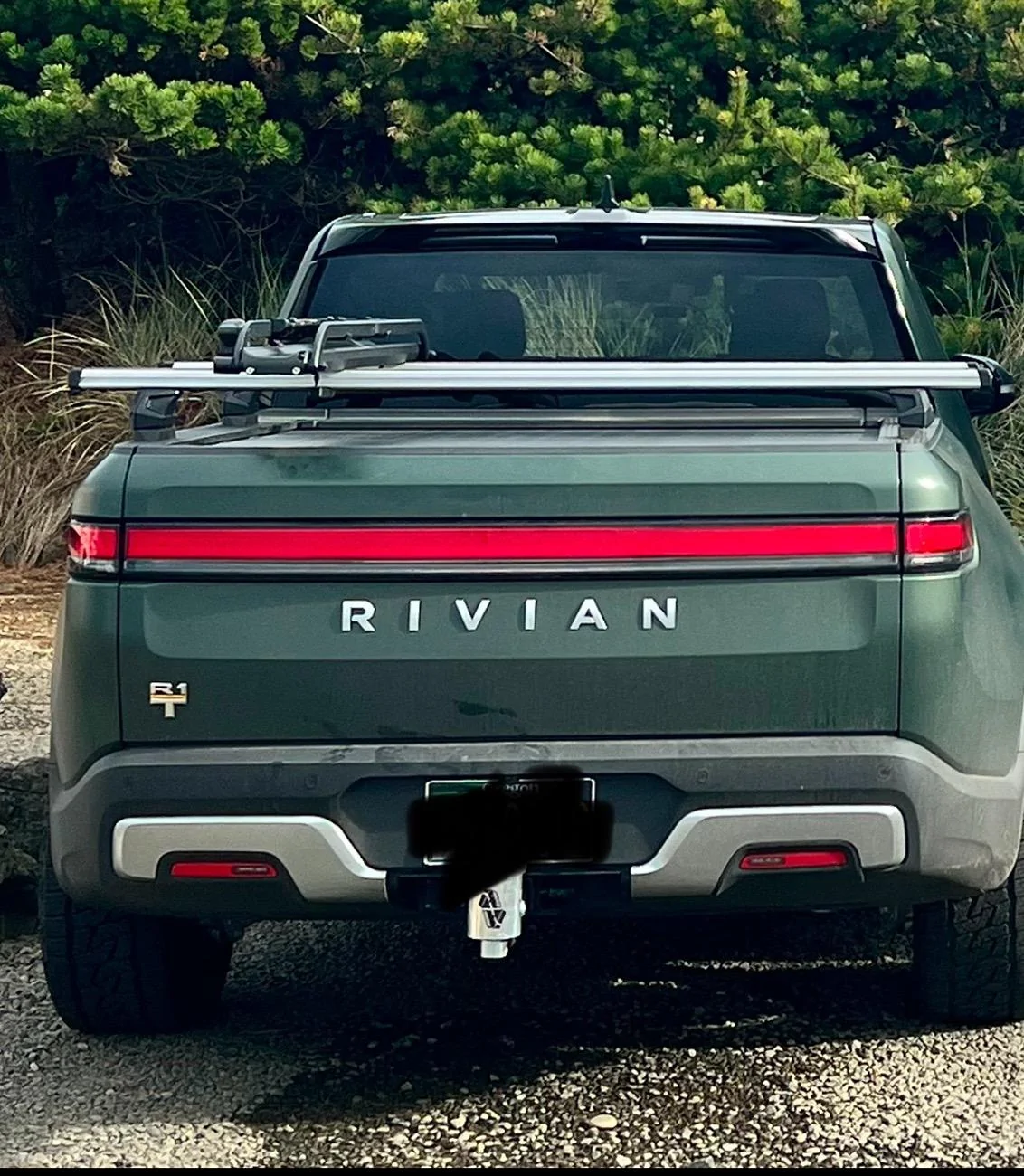 Rivian R1T R1S Any Non-OEM crossbar  suggestions ? IMG_4634