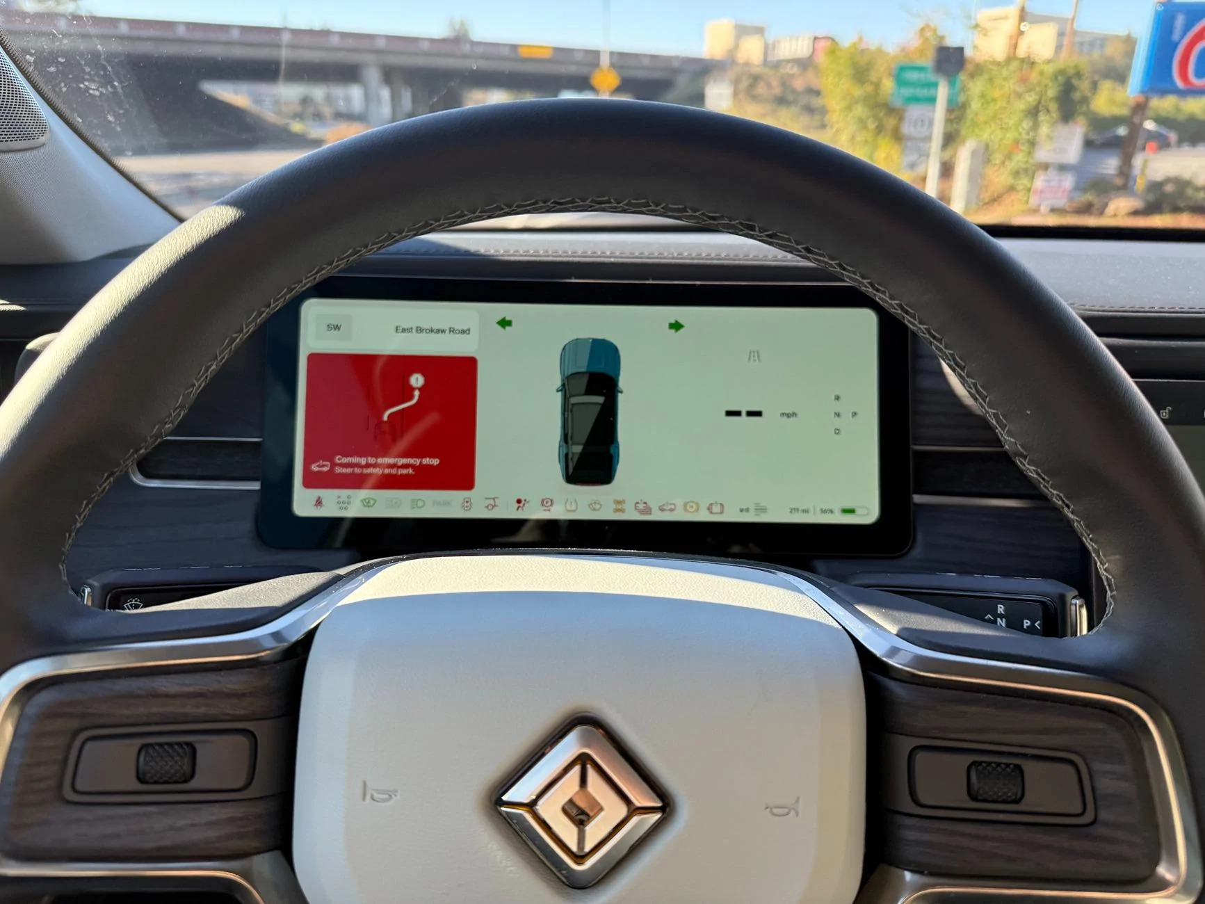 Rivian R1T R1S Major Safety Concern: Brand-New 2025 Rivian R1S Died in Traffic—No Hazards or Movement IMG_0437