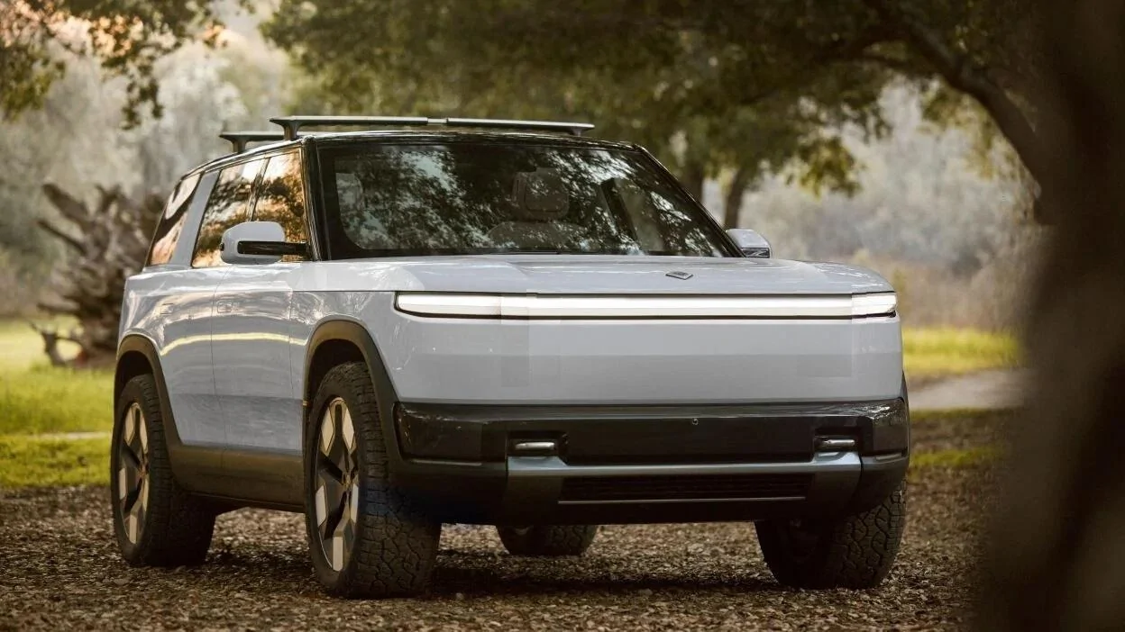 Rivian R1T R1S Ugly competition: The Cybertruck has a competitor Rivian Front New 