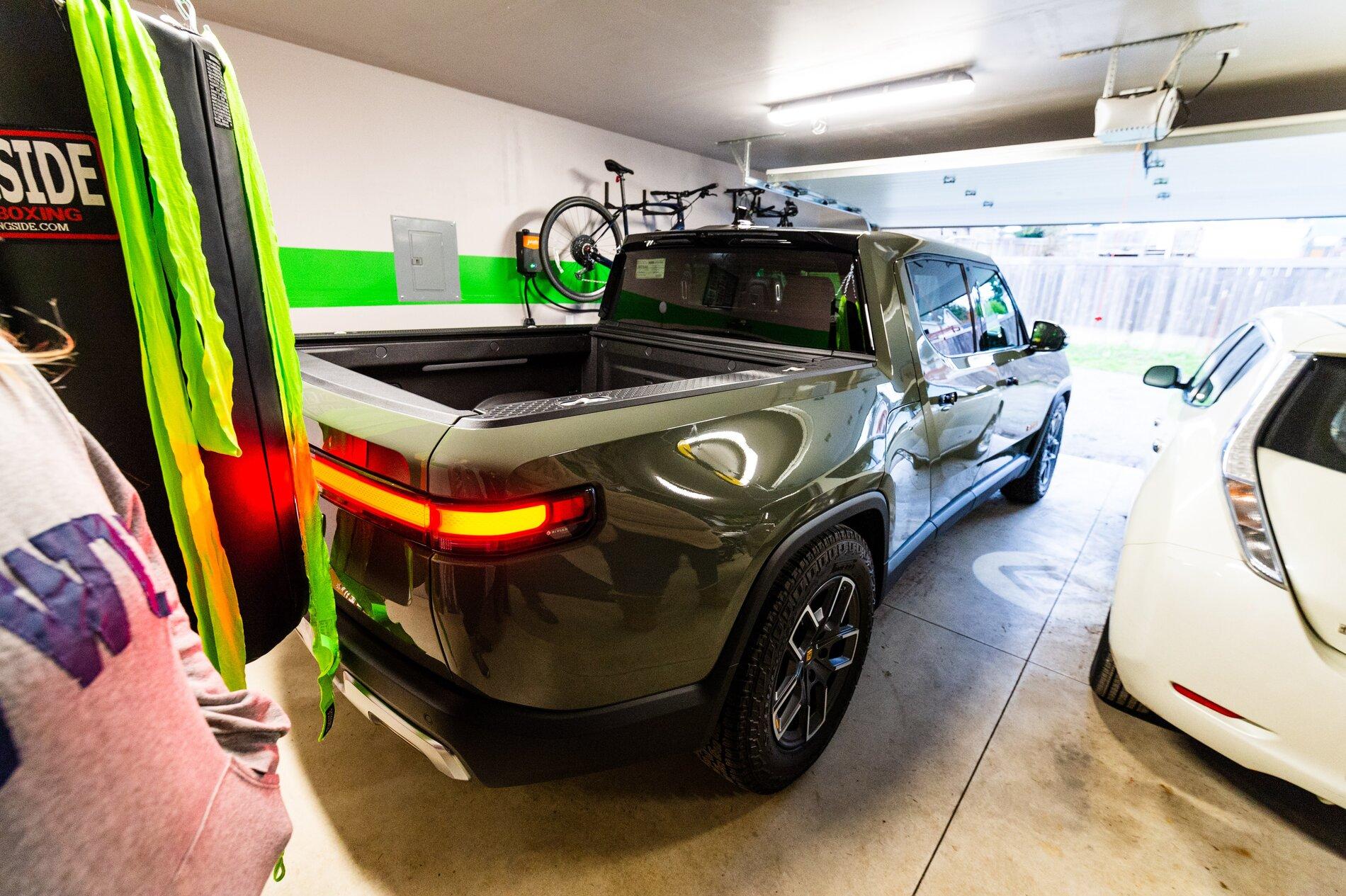 Rivian R1T R1S Real Rivian Photos & Videos r1t_test_drive-001-