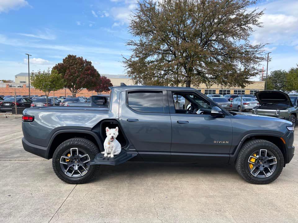 Rivian R1T R1S El CAP GRANITE Rivian Photos 259962724_134899598905452_2799577468408895403_n