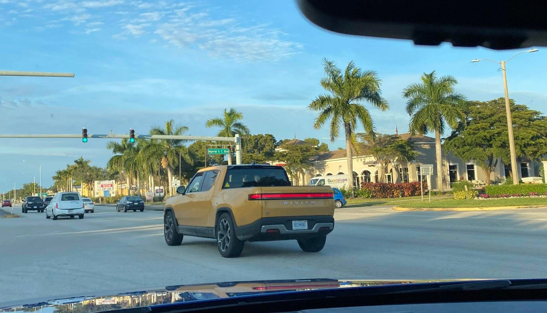 Rivian R1T R1S COMPASS YELLOW R1T Photos Compass Yellow Rivian R1T 2