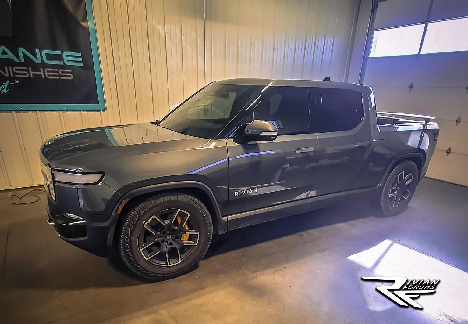 Rivian R1T R1S El CAP GRANITE Rivian Photos d-tail-lights-and-charging-status-light-bar-11-jpg