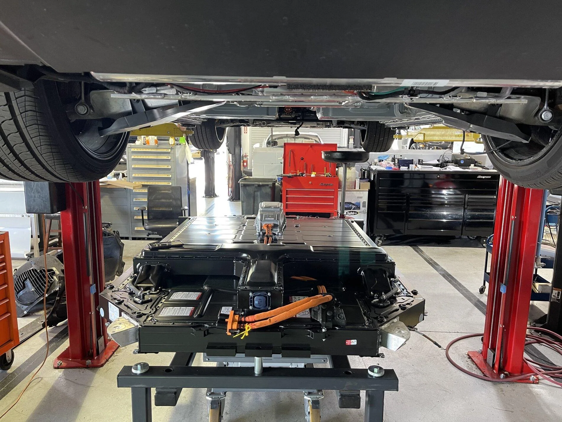 Rivian R1T R1S Porsche Whistleblower: “60% of all delivered Taycan have battery issues that caused replacements, damages and fires” porsche-battery