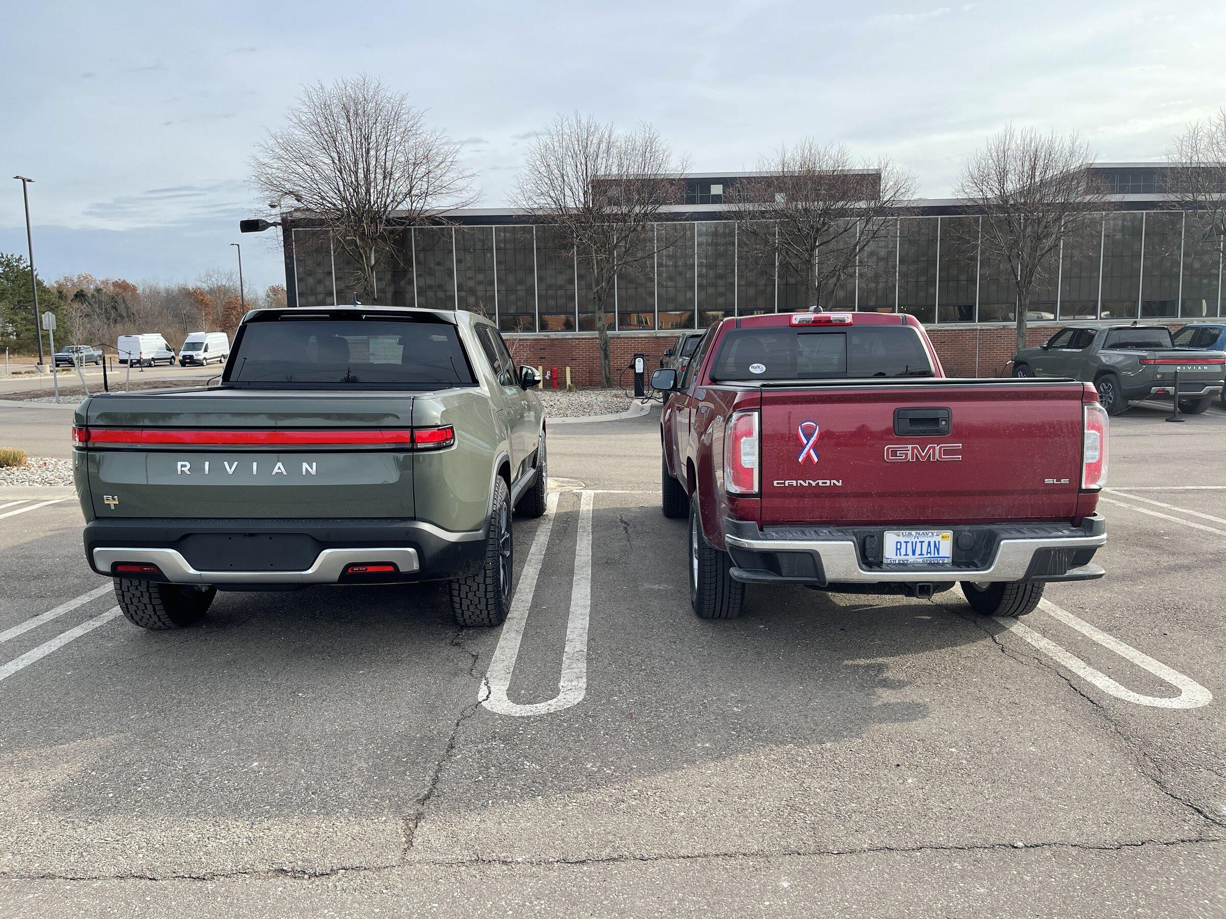 Rivian R1T R1S Finally saw an R1T -  first impressions 20211205_163734743_iOS
