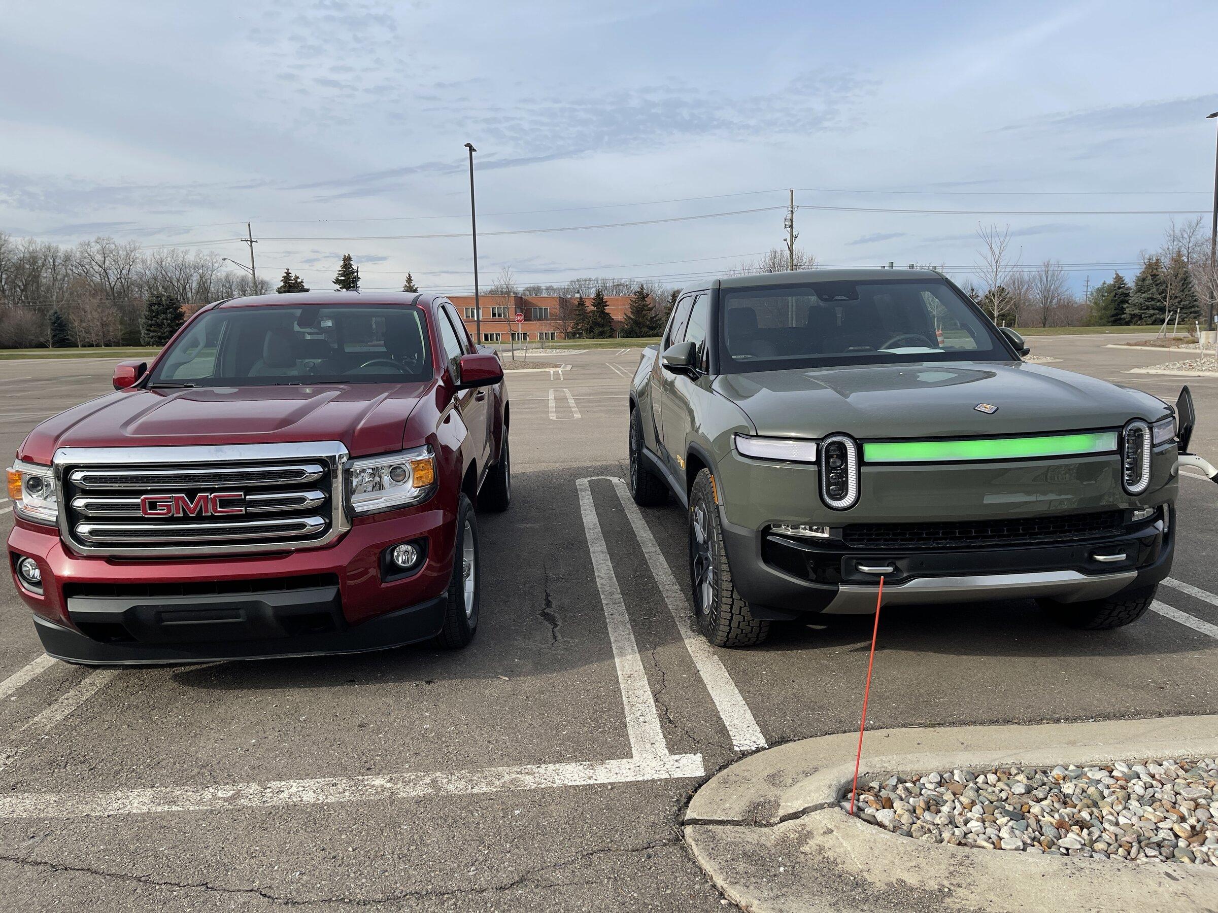 Rivian R1T R1S Finally saw an R1T -  first impressions 20211205_163813810_iOS