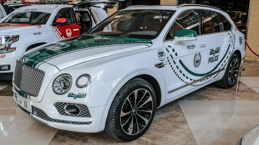 Rivian R1T R1S R1S as a police car. 1639093240132