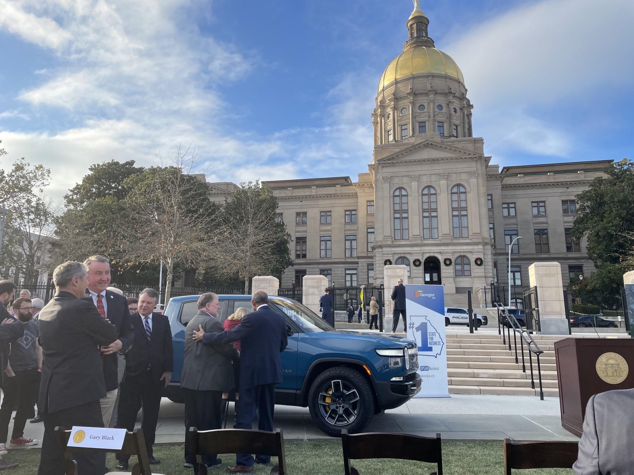 Rivian R1T R1S ? Official: Rivian Will Build a New Factory in Georgia With 400K / Yr Vehicle Capacity and Employ 7,500 People FGwfq7gXwAId8ry