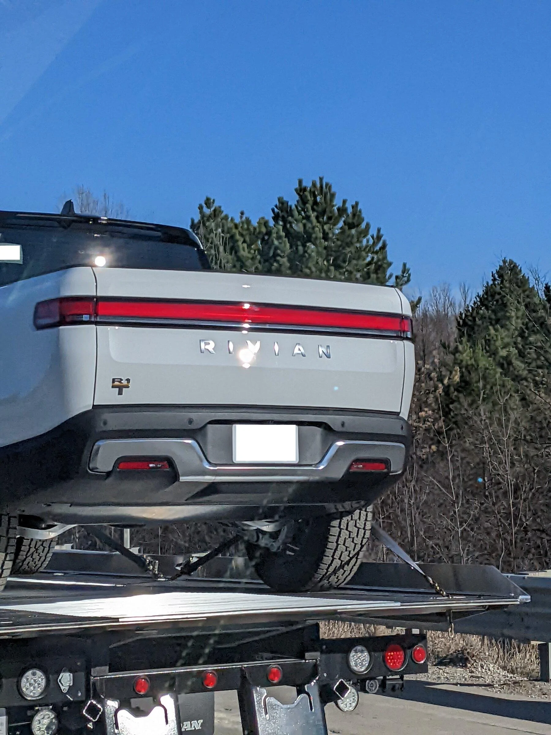 Rivian R1T R1S Real Rivian Photos & Videos d63f5f1a-a25e-41c3-97e0-9180f157c840
