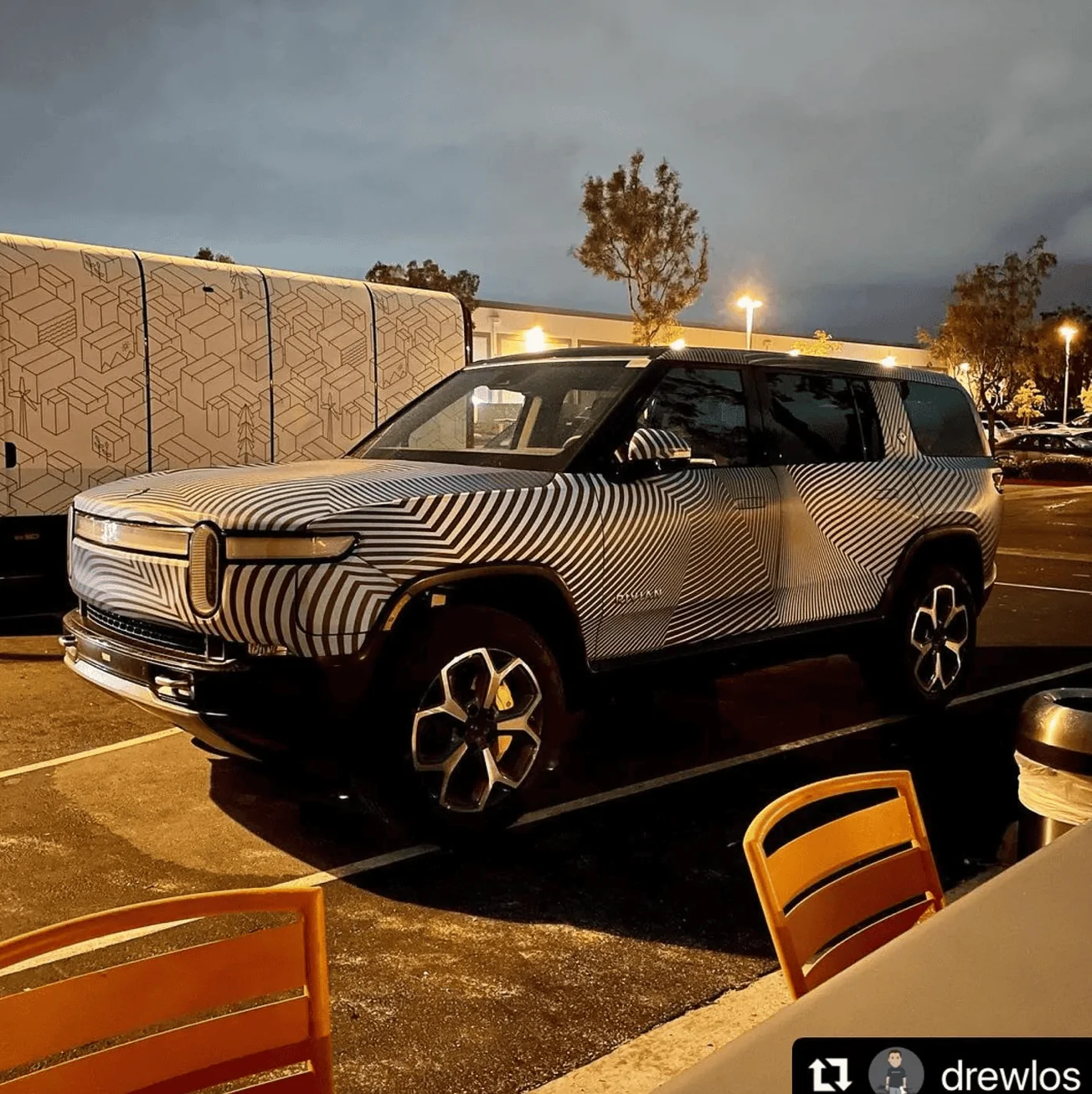 Rivian R1T R1S On 21" Tires . . . . Screen Shot 2021-12-17 at 8.35.22 PM