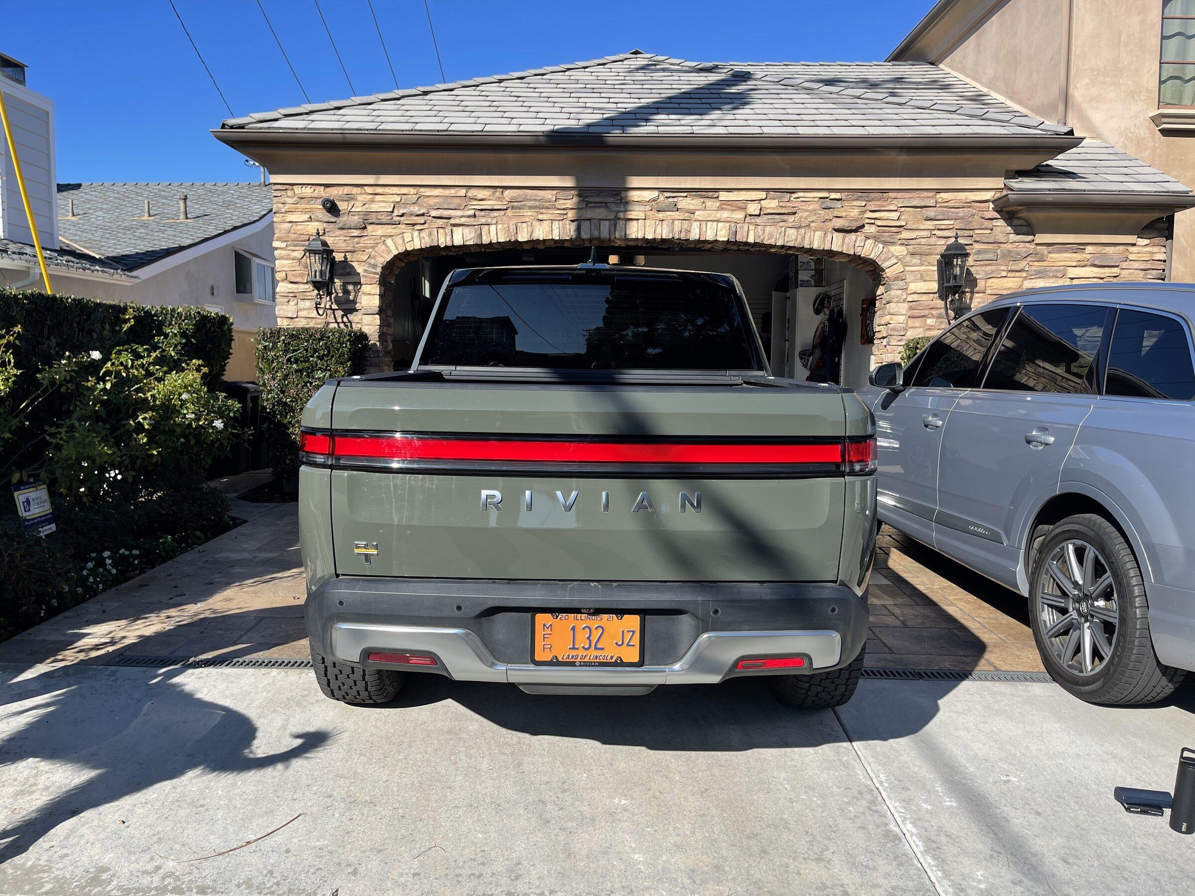Rivian R1T R1S My First Mile Experience w/ Launch Green R1T IMG_0793.JPG