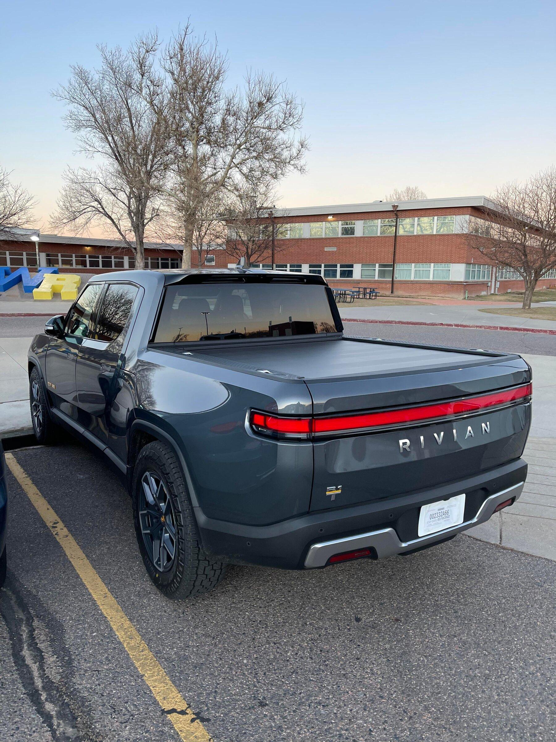 Rivian R1T R1S El CAP GRANITE Rivian Photos h7ubsasaok681