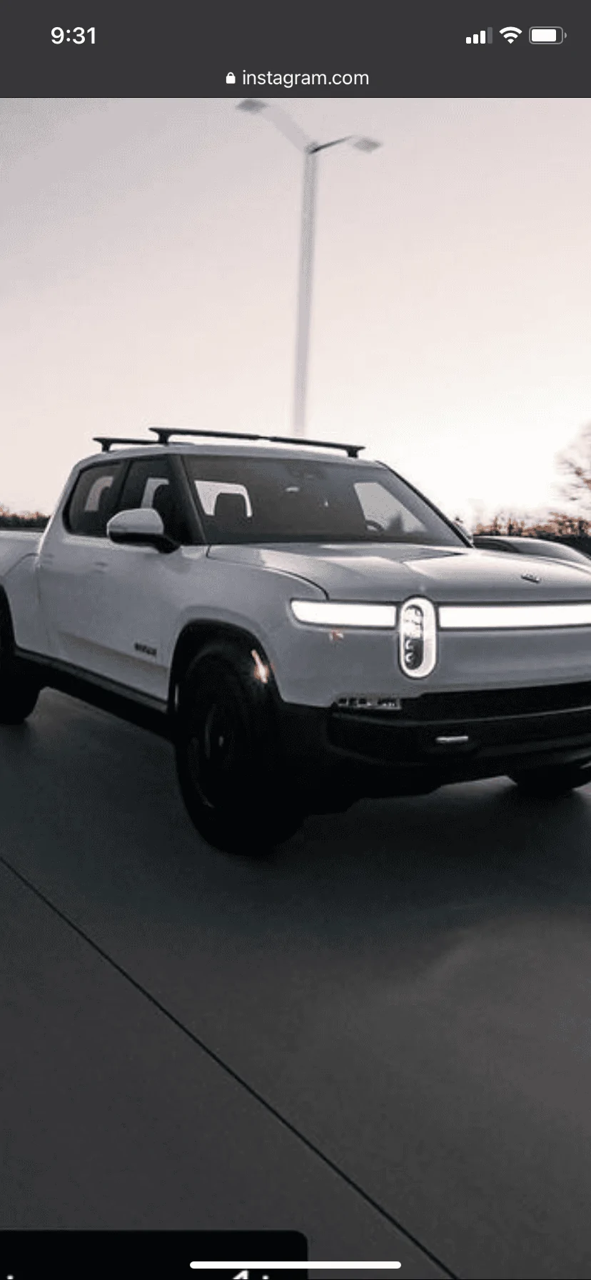 Rivian R1T R1S My First Mile Experience w/ Launch Green R1T 3F89FEA7-D23F-4352-8DD4-E8E51573E256