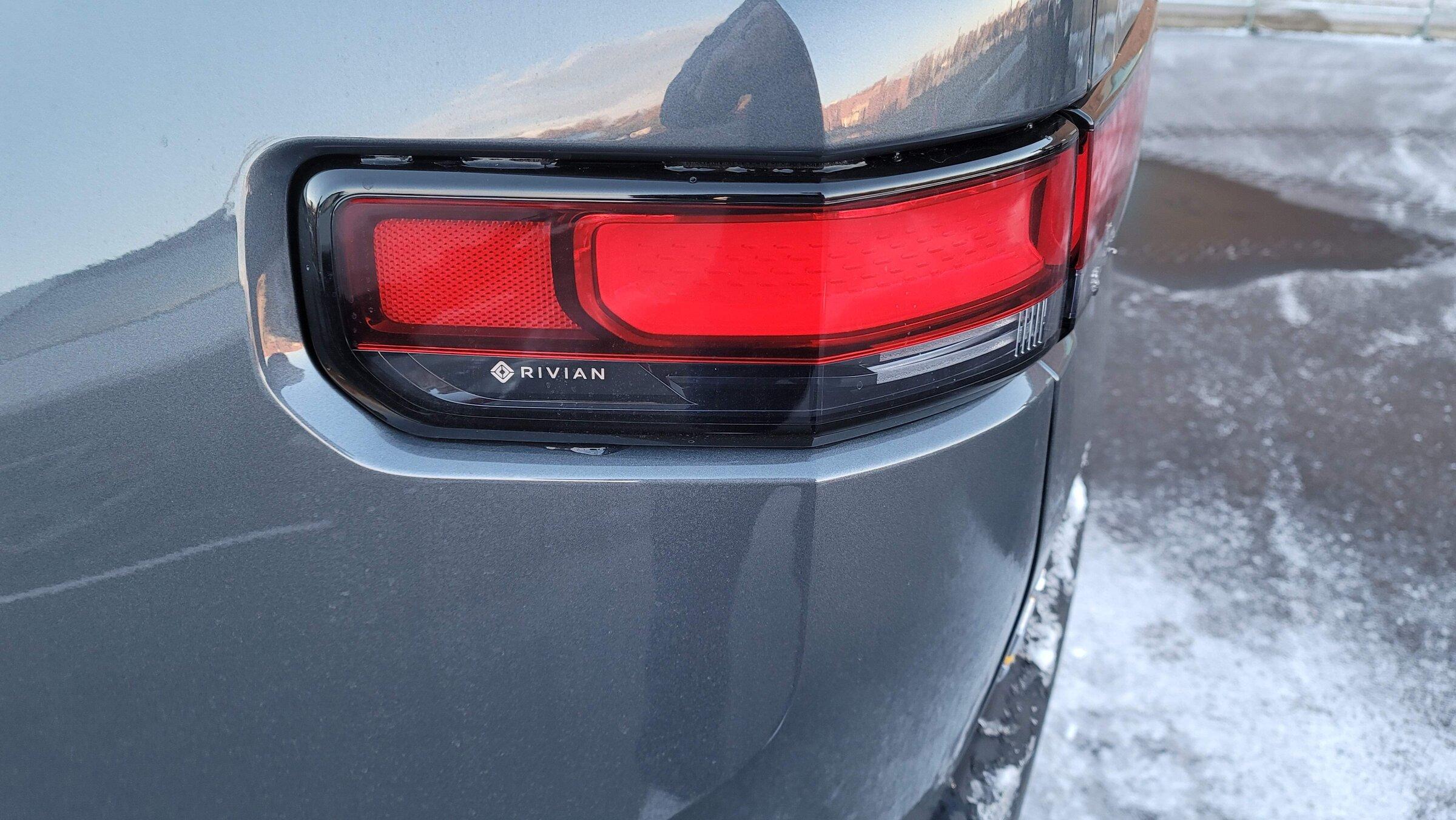 Rivian R1T R1S Pics: Denver Rivian Service Center w/ Interior Photos 20211210_160409