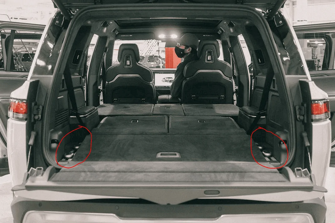 Rivian R1T R1S Real Rivian Photos & Videos 1640024276511