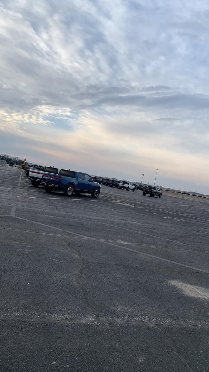 Rivian R1T R1S Current daily production rate F5794C5F-1383-4D7D-A5A4-7561A404CF2B