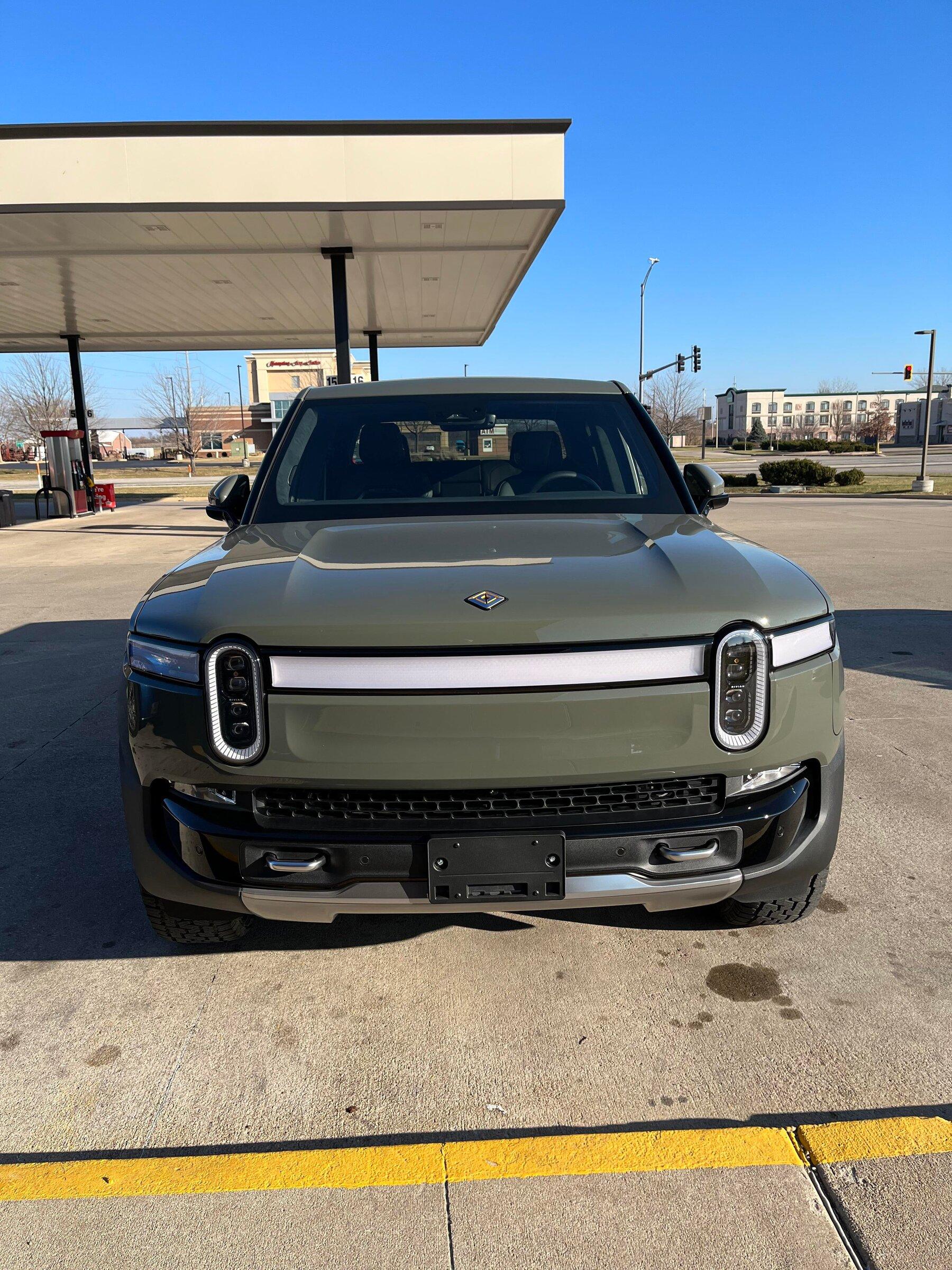 Rivian R1T R1S LAUNCH GREEN R1T Photos mx0zx4nxkw781